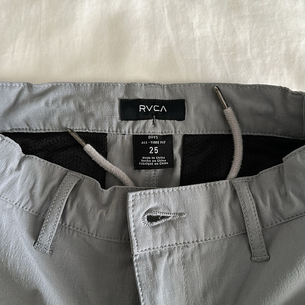 RVCA shorts - Picture 3 of 4